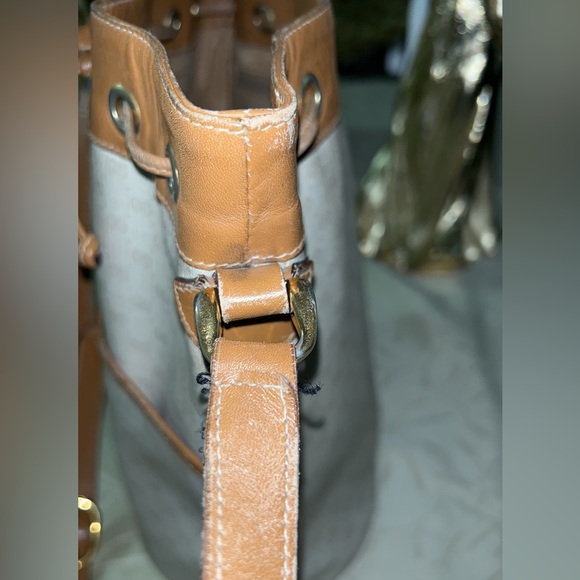 Gucci vintage bucket bag. - Picture 5 of 16